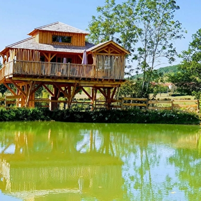 Les Lodges du Canal de Bourgogne - la cabane rose des vents