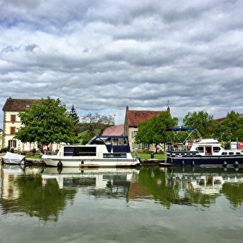 La Maison du Canal - CLAMEREY